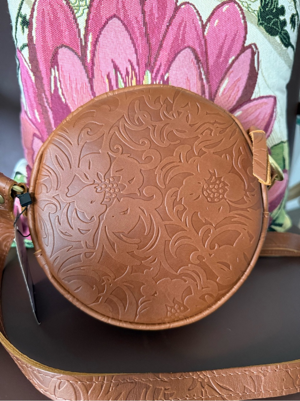 Portland Leather Goods Leather Meadow Floral Embossed Small Circle Crossbody - Picture 6 of 8